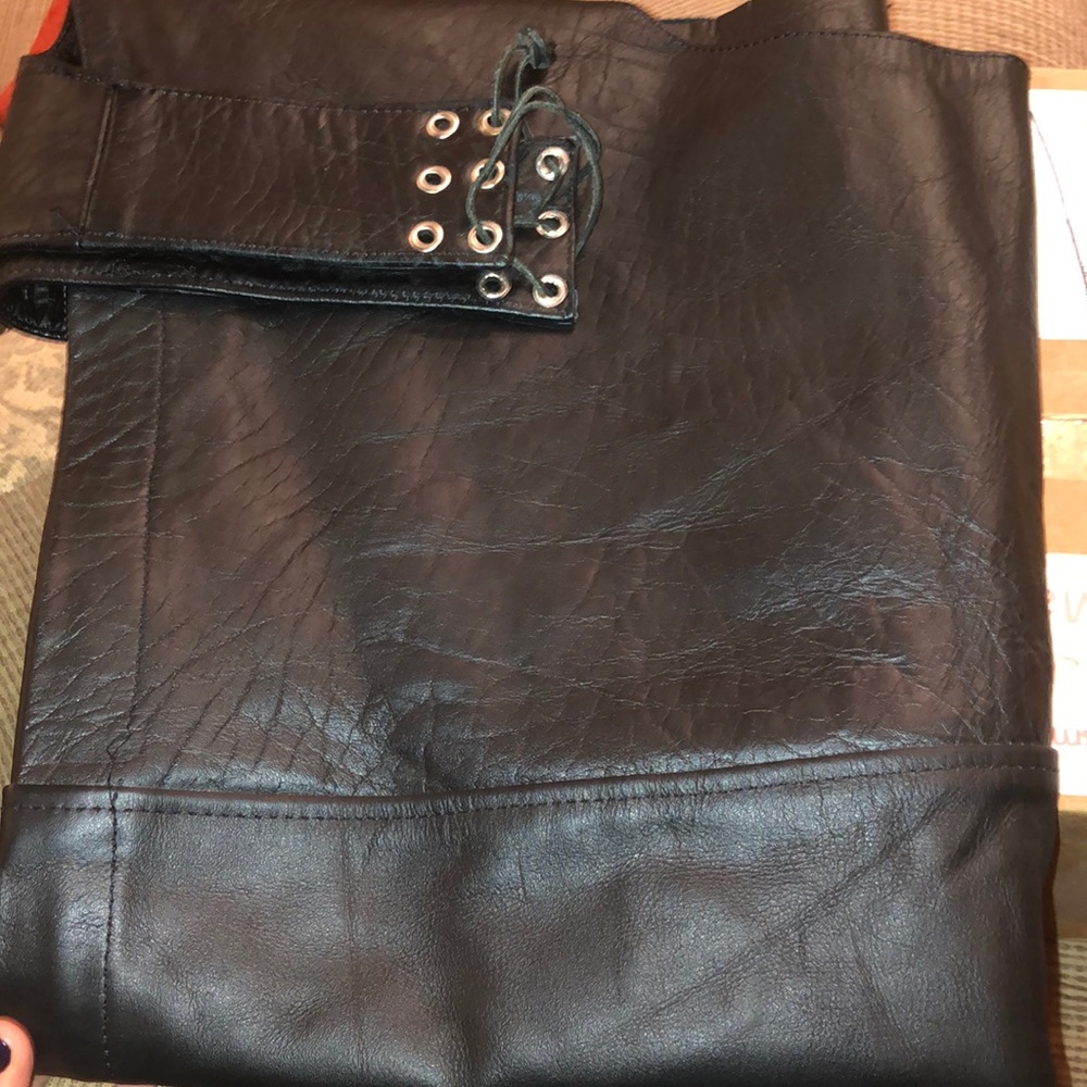 Leather bike chaps- NEW - Picture 1 of 3